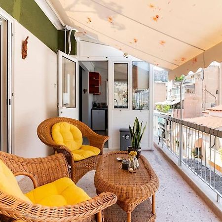 Under The Hill Apartment เอเธนส์ ภายนอก รูปภาพ